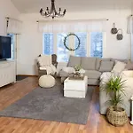 度假居 Arctic Circle Close To Santa's Village 罗瓦涅米