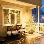 Arctic Circle Close To Santa's Village 度假居 罗瓦涅米