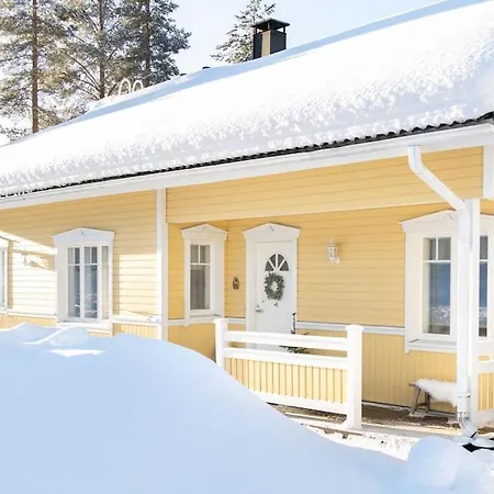 Arctic Circle Close To Santa's Village Holiday home